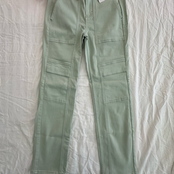 WHBM NWT High-Rise Cargo Straight Jeans in Sage Mint. Size 0. 🤗 - Picture 6 of 10